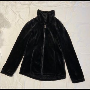 32% Heat Black Fluffy Jacket P38